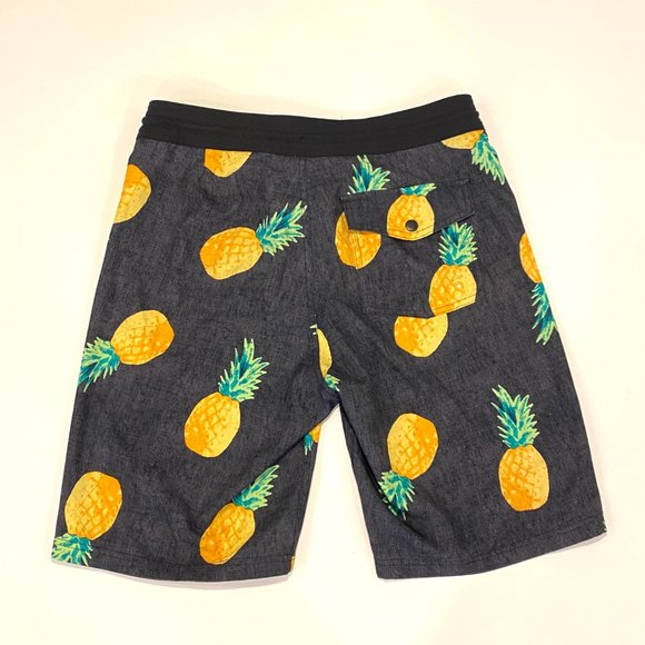 Old Navy Men's Swimming Trunks - Picture 2 of 4